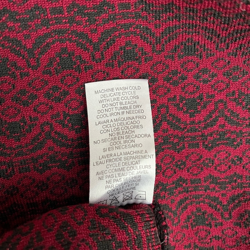 Ladies preloved dress - Picture 6 of 8